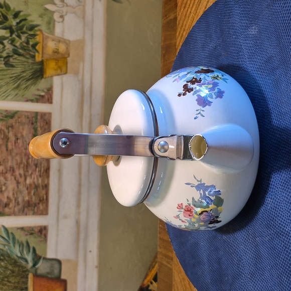 Enamel Tea Kettle Vintage From The 80s.  (#TK-5)vgc. - Picture 7 of 14